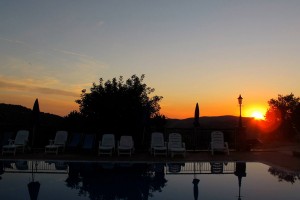 Piscina al tramonto